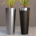 Round stainless steel pots