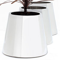 Obbligato cone planter