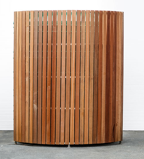 Water storage tank screen