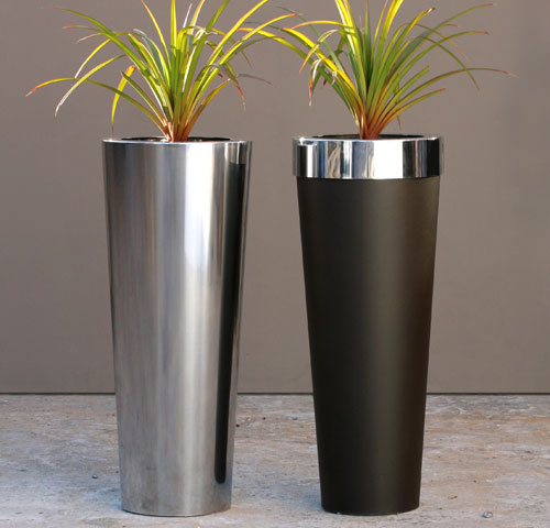 Obbligato round stainless steel planters