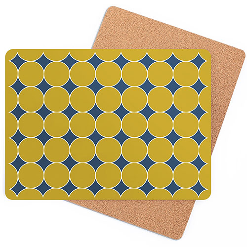 Graphic pops of colour on placemats